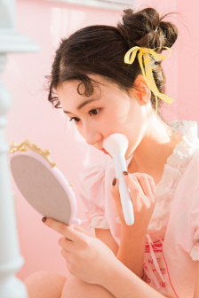 善良的小峓子在钱完整电影